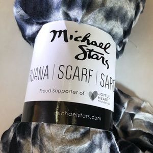 Micheal Stars Ruana Scarf Sarong One Size fit All